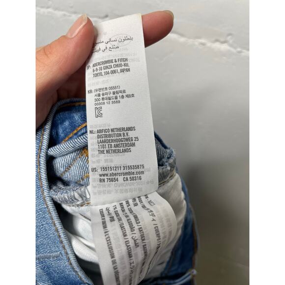 Abercrombie & Fitch The Mom High Rise Ripped Knees Denim Jeans Size 27 - Picture 6 of 7